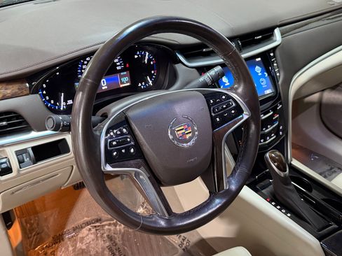 Used 2014 Cadillac XTS Luxury w/ Driver Awareness Package FWD image 3