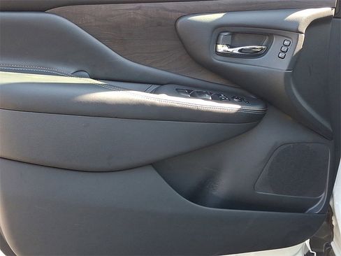 Certified 2024 Nissan Murano Platinum w/ Cargo Package image 14