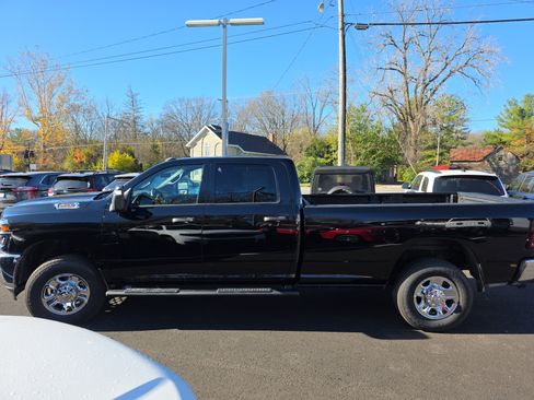 New 2026 RAM 3500 Tradesman image 18