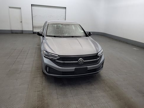 Used 2022 Volkswagen Jetta Sport FWD image 14