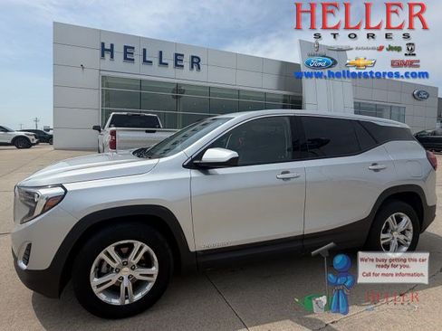 Used 2019 GMC Terrain SLE FWD image 1