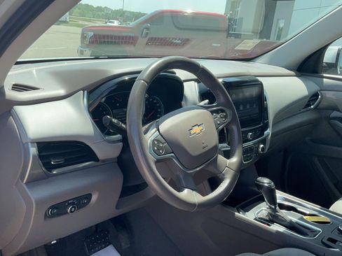 Used 2020 Chevrolet Traverse LT AWD/4WD image 8