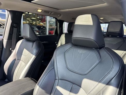 Used 2024 INFINITI QX60 Luxe image 19