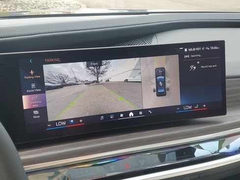 Certified 2023 BMW 760i xDrive w/ Executive Package image 16