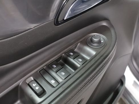 Used 2022 Buick Encore Preferred w/ Safety Package AWD/4WD image 14