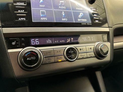 Used 2015 Subaru Outback 3.6R Limited image 22