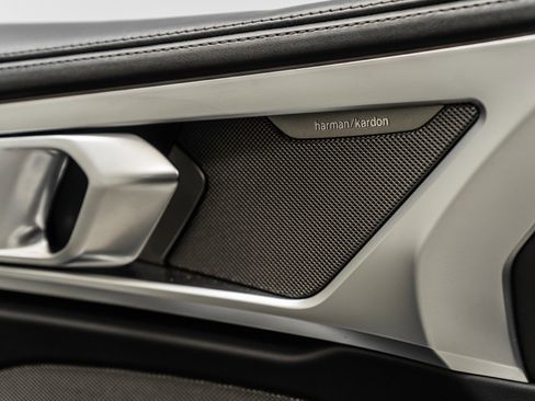 Used 2023 BMW 840i xDrive Coupe w/ Driving Assistance Package image 31