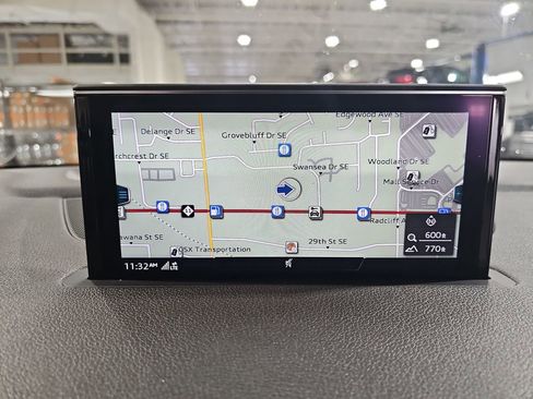 Used 2017 Audi Q7 3.0T Premium Plus image 30