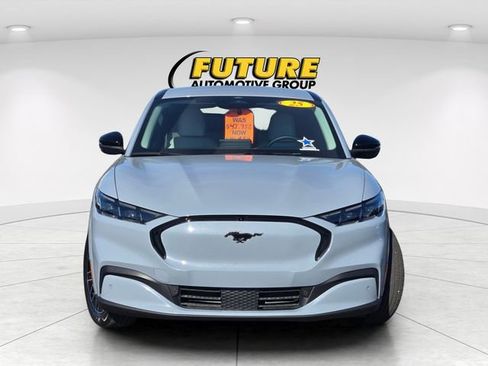 Certified 2025 Ford Mustang Mach-E Premium image 2