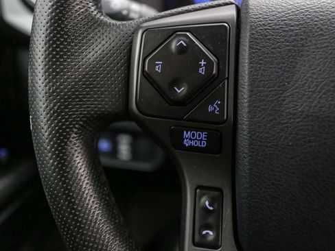 Used 2020 Toyota Tacoma TRD Off-Road w/ Technology Package AWD/4WD image 30