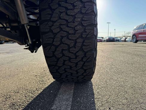 Used 2024 RAM 1500 Laramie image 12