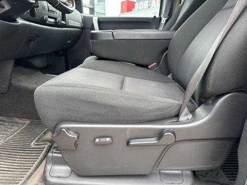 Used 2013 Chevrolet Silverado 2500 LT w/ Interior Plus Package AWD/4WD image 14