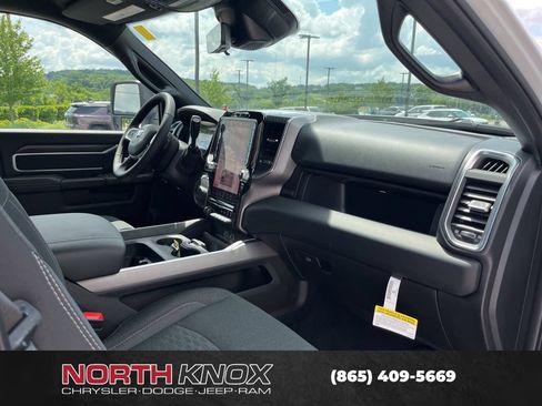 New 2026 RAM 3500 Big Horn AWD/4WD image 28
