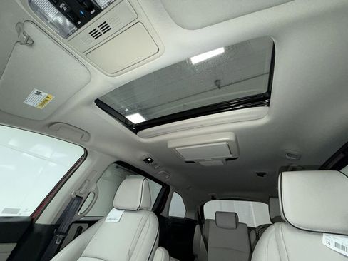 New 2026 Honda Odyssey Touring image 23