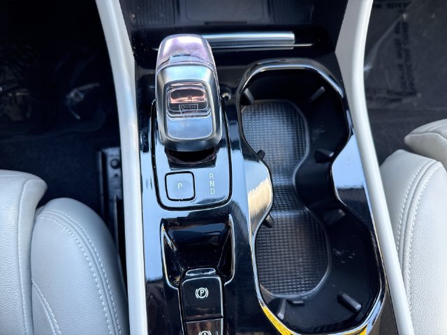 Certified 2024 Volvo XC40 B5 Ultimate w/ Climate Package AWD/4WD image 27