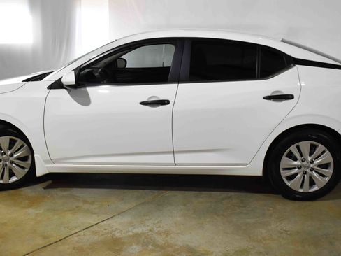Used 2024 Nissan Sentra S image 6