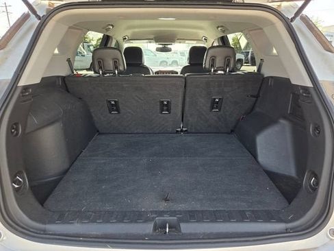 Used 2019 GMC Terrain SLT FWD image 18