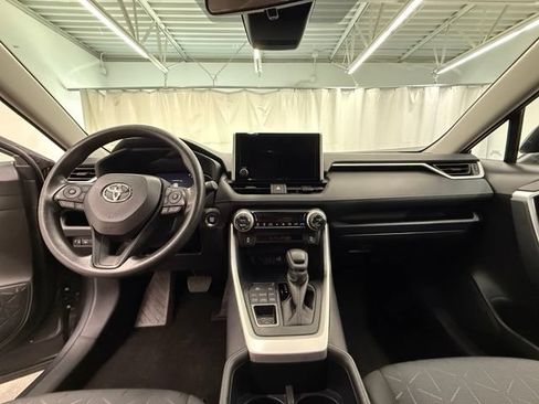 Certified 2025 Toyota RAV4 XLE AWD/4WD image 18