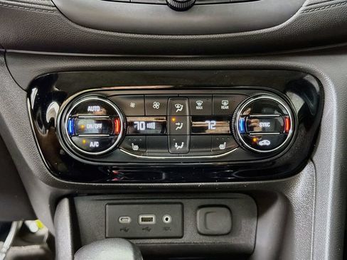Used 2023 Buick Encore GX Select FWD image 18