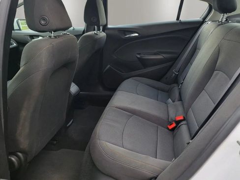 Used 2016 Chevrolet Cruze LS FWD image 11