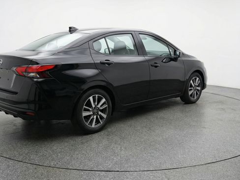 Used 2025 Nissan Versa SV FWD image 9