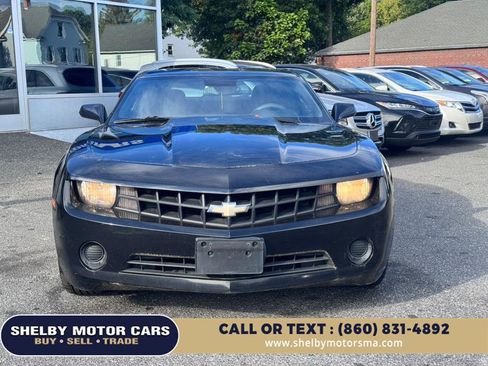 Used 2010 Chevrolet Camaro LS image 2