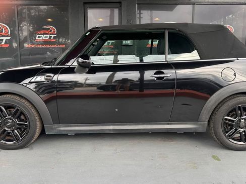 Used 2015 MINI Cooper S image 2