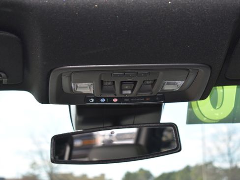 Used 2023 Chevrolet Silverado 1500 ZR2 image 32