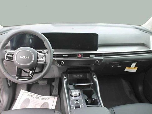 New 2025 Kia Sorento EX image 11
