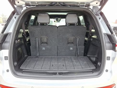 New 2025 Jeep Grand Cherokee L Limited w/ Black Appearance Package image 31