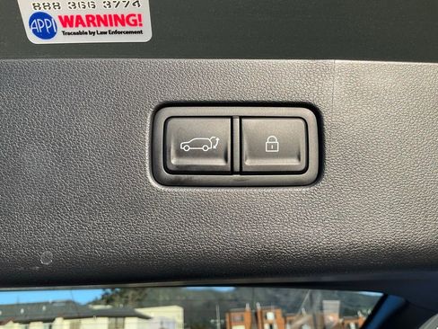 Used 2026 Hyundai Ioniq 9 Limited image 12