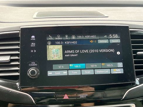 Used 2021 Honda Pilot Touring image 15