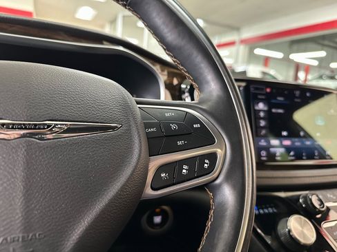 Certified 2021 Chrysler Pacifica Pinnacle image 21