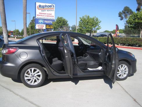 Used 2013 MAZDA MAZDA3 i Touring FWD image 5