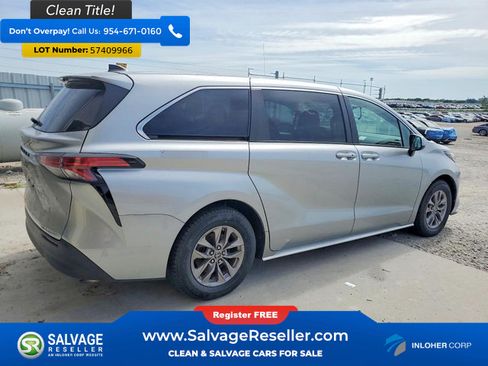 Used 2022 Toyota Sienna LE AWD/4WD image 4