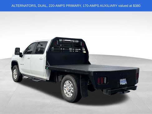 Used 2022 Chevrolet Silverado 2500 LT w/ Convenience Package image 4