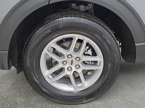 Used 2026 Ford Explorer Active AWD/4WD image 32