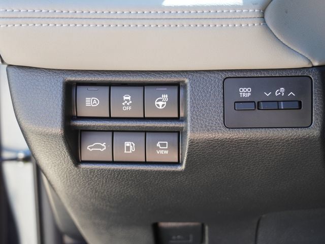 Used 2020 Toyota Avalon Limited w/ Advanced Safety Package FWD image 22
