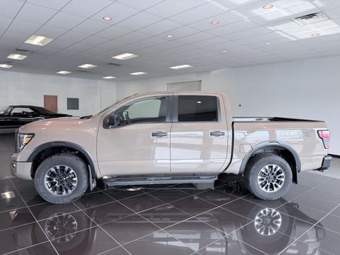 Used 2021 Nissan Titan PRO-4X w/ Pro-4x Utility Package AWD/4WD image 19