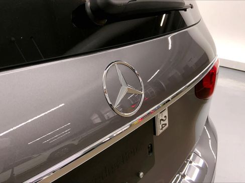 Used 2023 Mercedes-Benz GLB 250 image 8