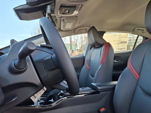 New 2026 Toyota Prius Plug-In Hybrid image 12