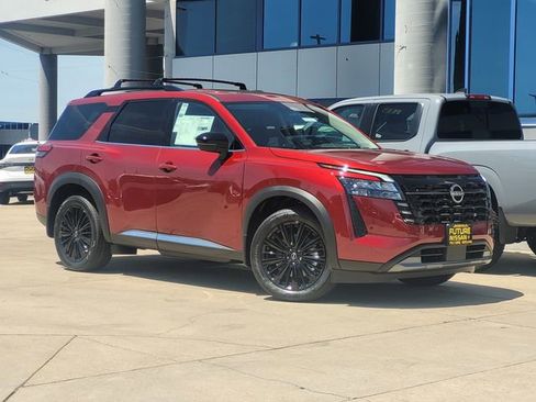 New 2026 Nissan Pathfinder Platinum AWD/4WD image 1