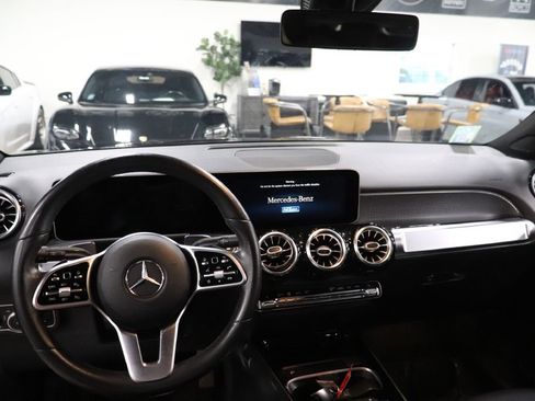 Used 2020 Mercedes-Benz GLB 250 image 26