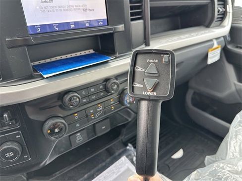 New 2024 Ford F550 4x4 Regular Cab Super Duty image 29