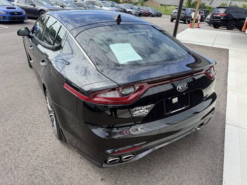 Used 2018 Kia Stinger Premium AWD/4WD image 10