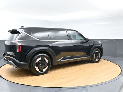 Used 2024 Kia EV9 Light image 9