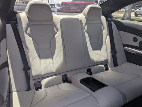 Used 2020 BMW M4 Coupe image 13