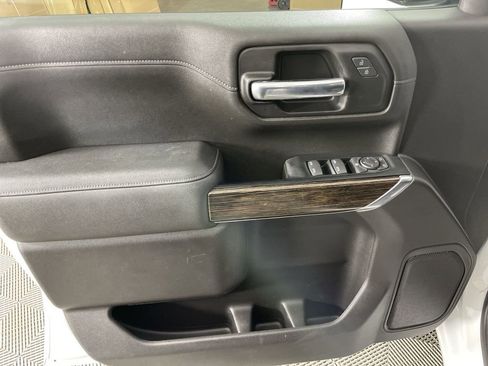 Used 2022 GMC Sierra 1500 Elevation image 21