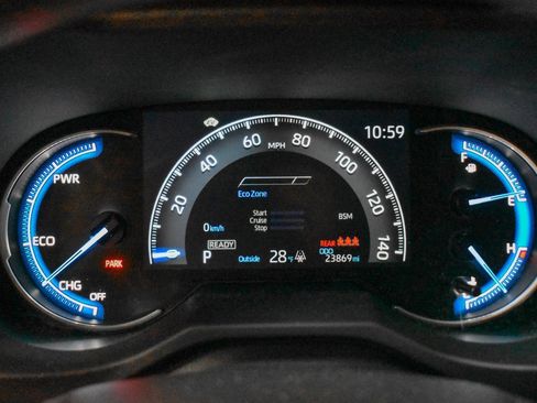 Used 2023 Toyota RAV4 XLE image 13