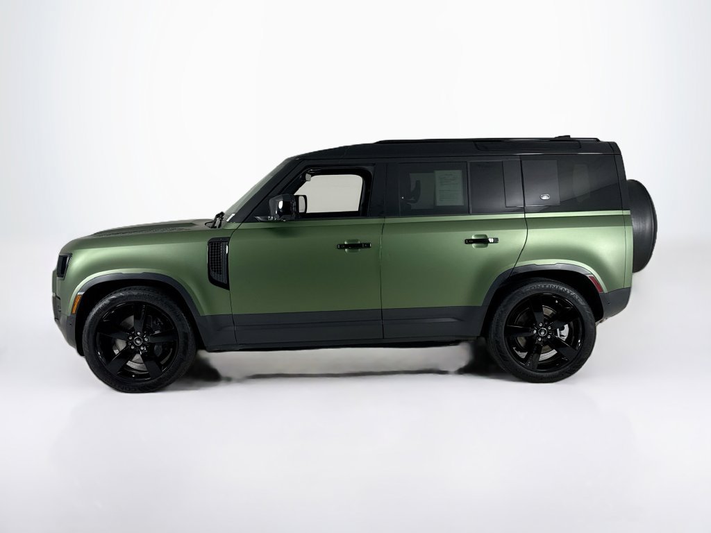 Used 2024 Land Rover Defender 110 S AWD/4WD image 2